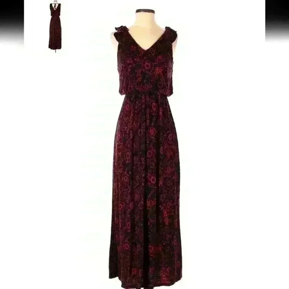 LOFT Red and Black Floral Maxi Dress - size small - Picture 5 of 9